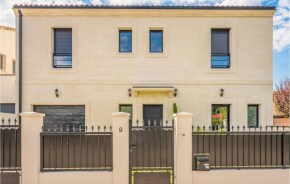 4 Bedroom Beautiful Home In Pessac